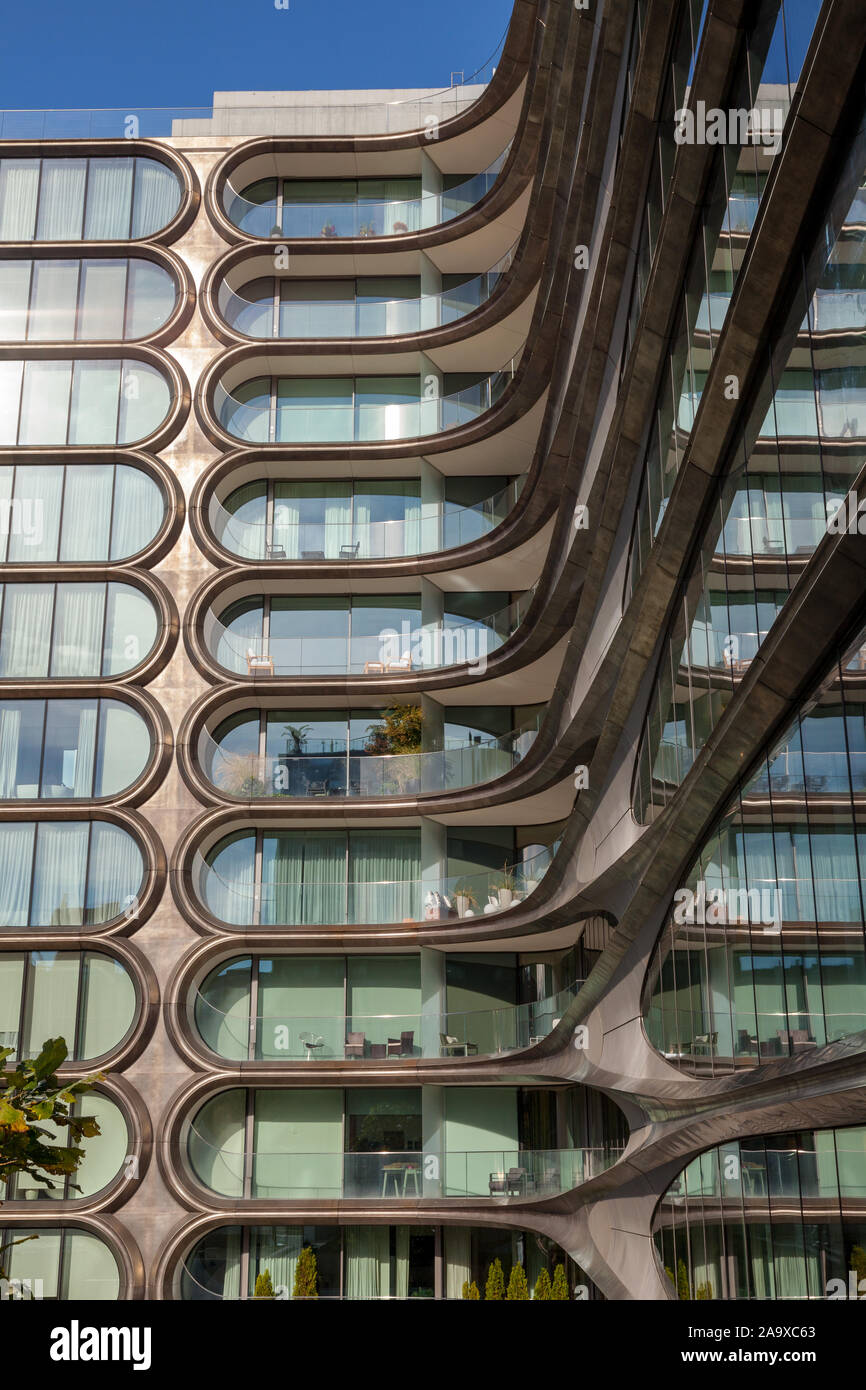 Zaha Hadid progettato in condominio di appartamenti, la linea alta, Chelsea, New York City, N.Y, Stati Uniti d'America, U.S.A. Foto Stock