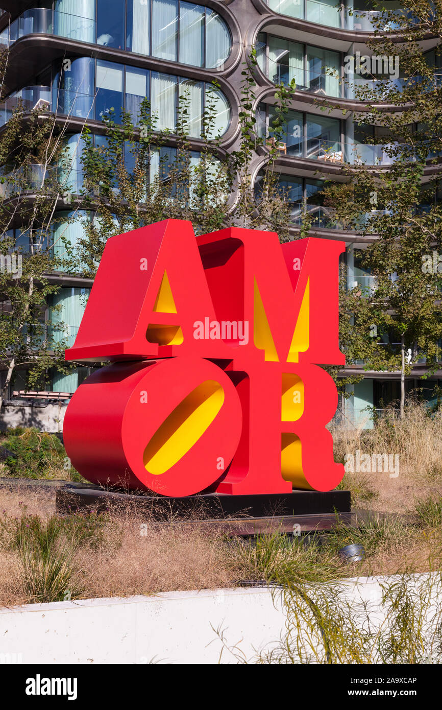 Robert Indiana's Amour scultura, la linea alta, New York City, Stati Uniti d'America. Foto Stock