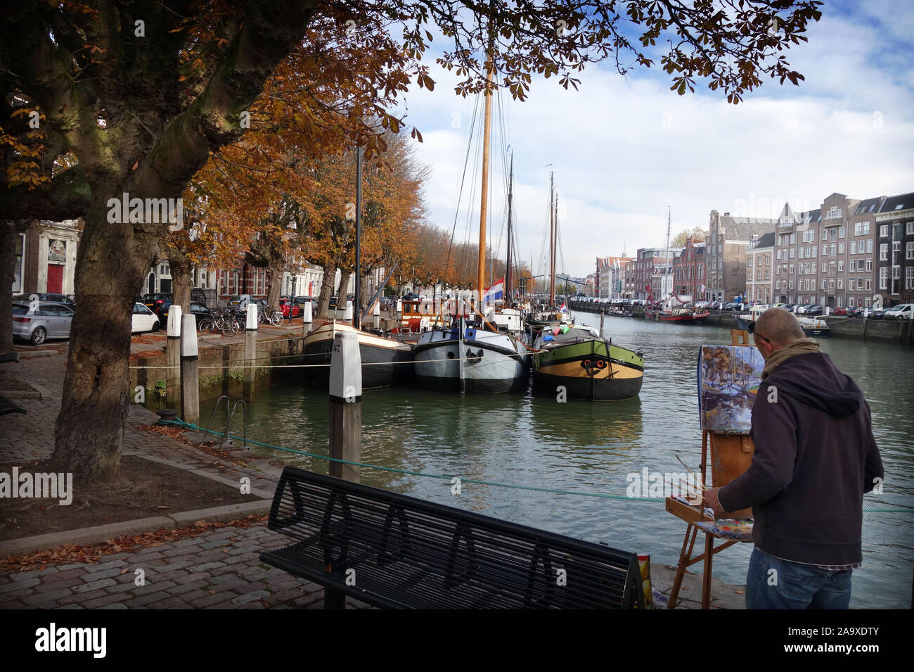 Pittore al lavoro, Wolwevershaven Dordrecht, Paesi Bassi, Europa Foto Stock