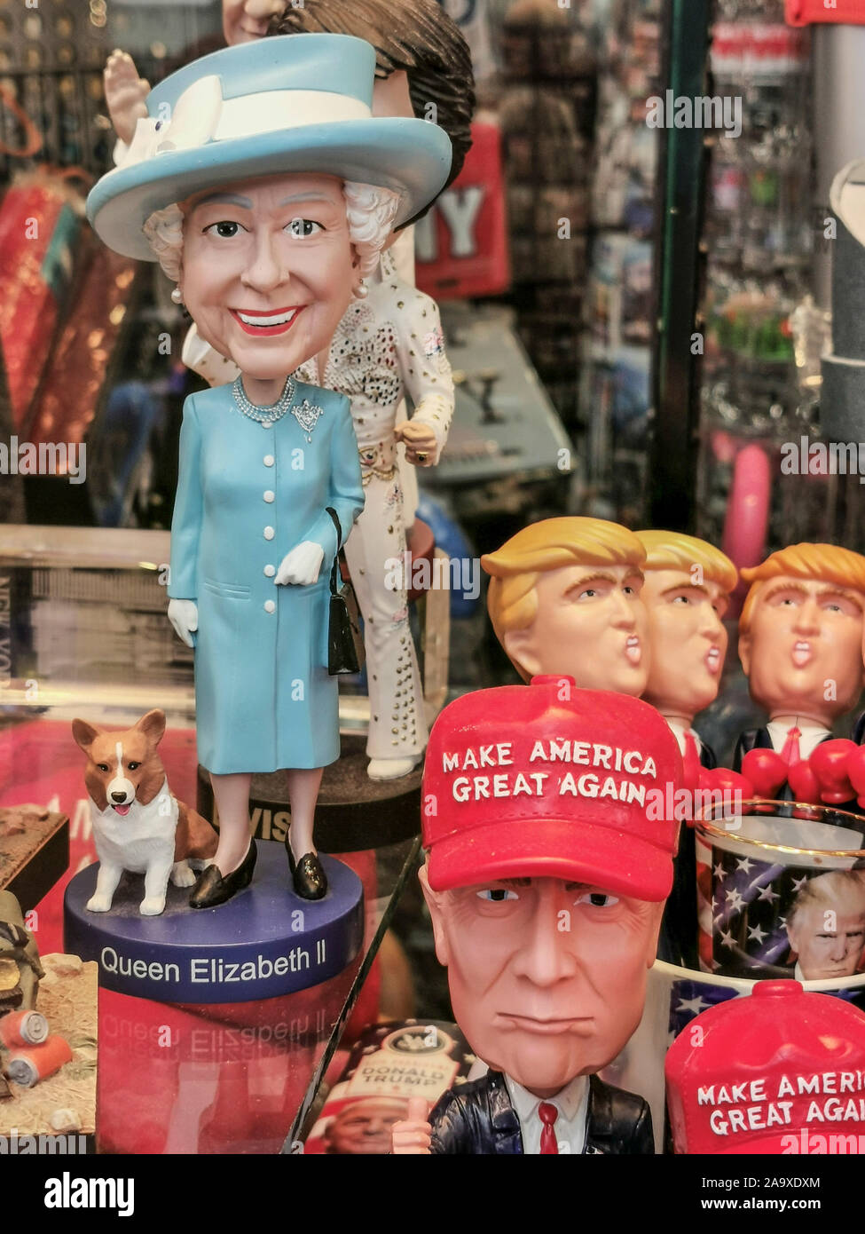 Figurina Queen Elizabeth e Donald Trump,NEW YORK Foto Stock