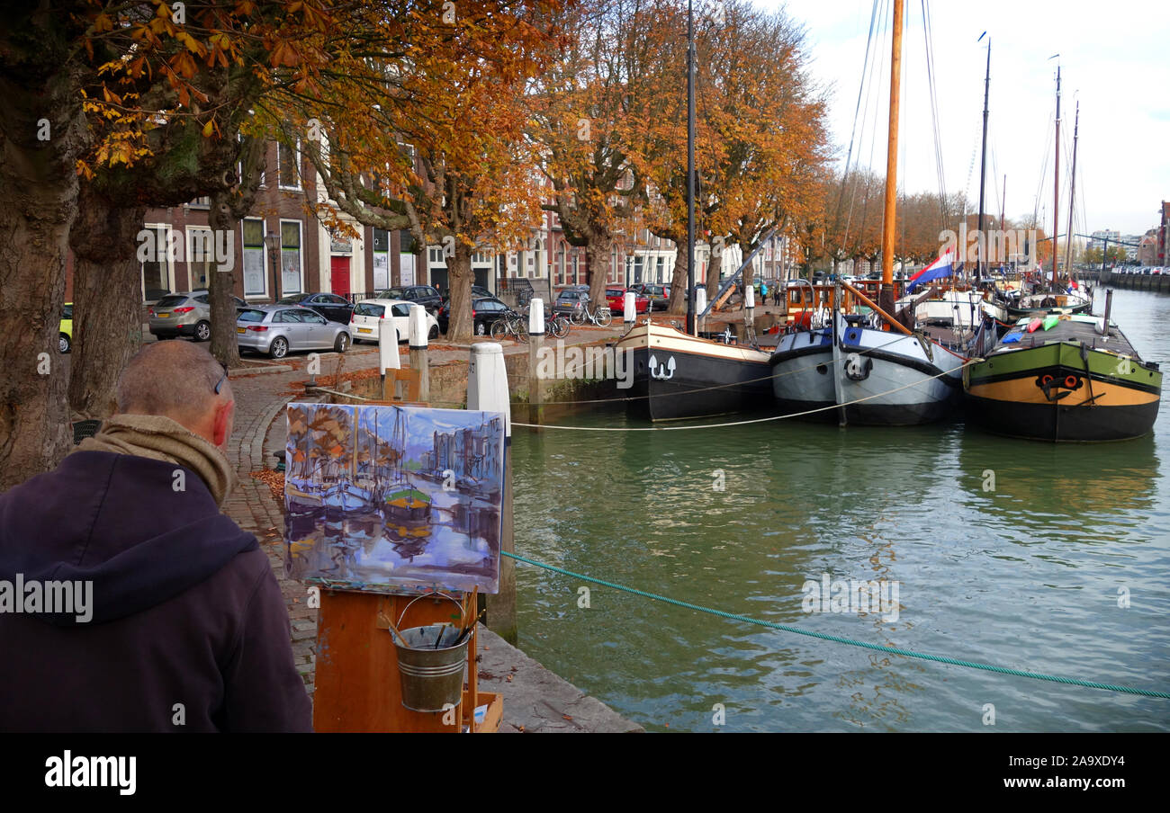 Pittore al lavoro, Wolwevershaven Dordrecht, Paesi Bassi, Europa Foto Stock