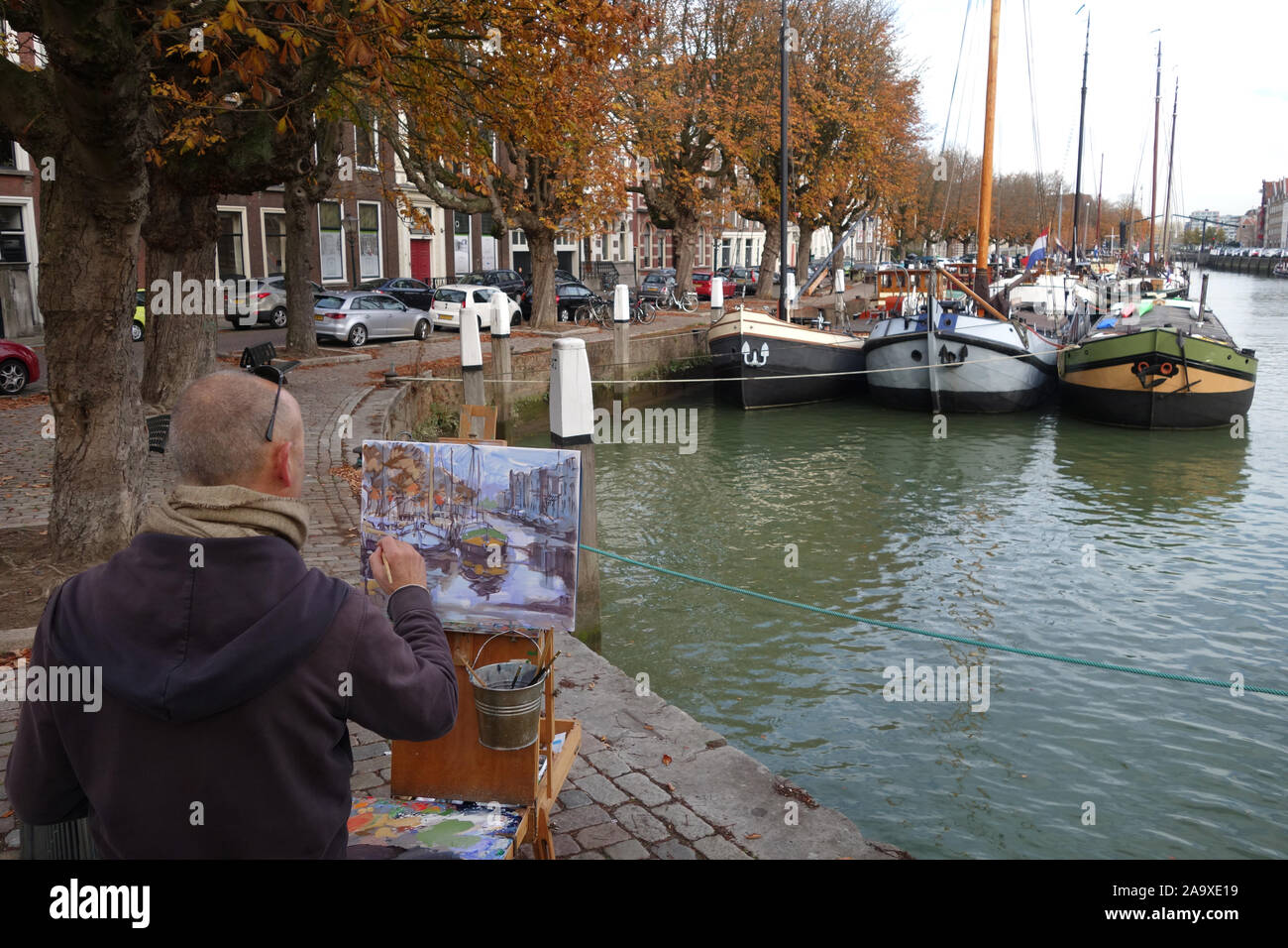 Pittore al lavoro, Wolwevershaven Dordrecht, Paesi Bassi, Europa Foto Stock