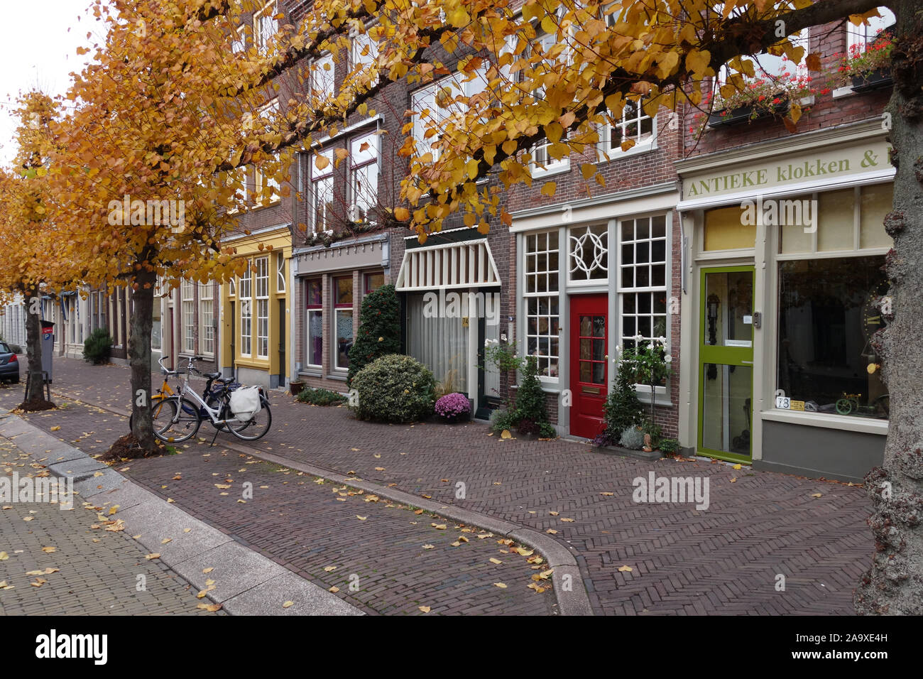 Case mercantili in Steegoversloot, Dordrecht, Paesi Bassi, Europa Foto Stock