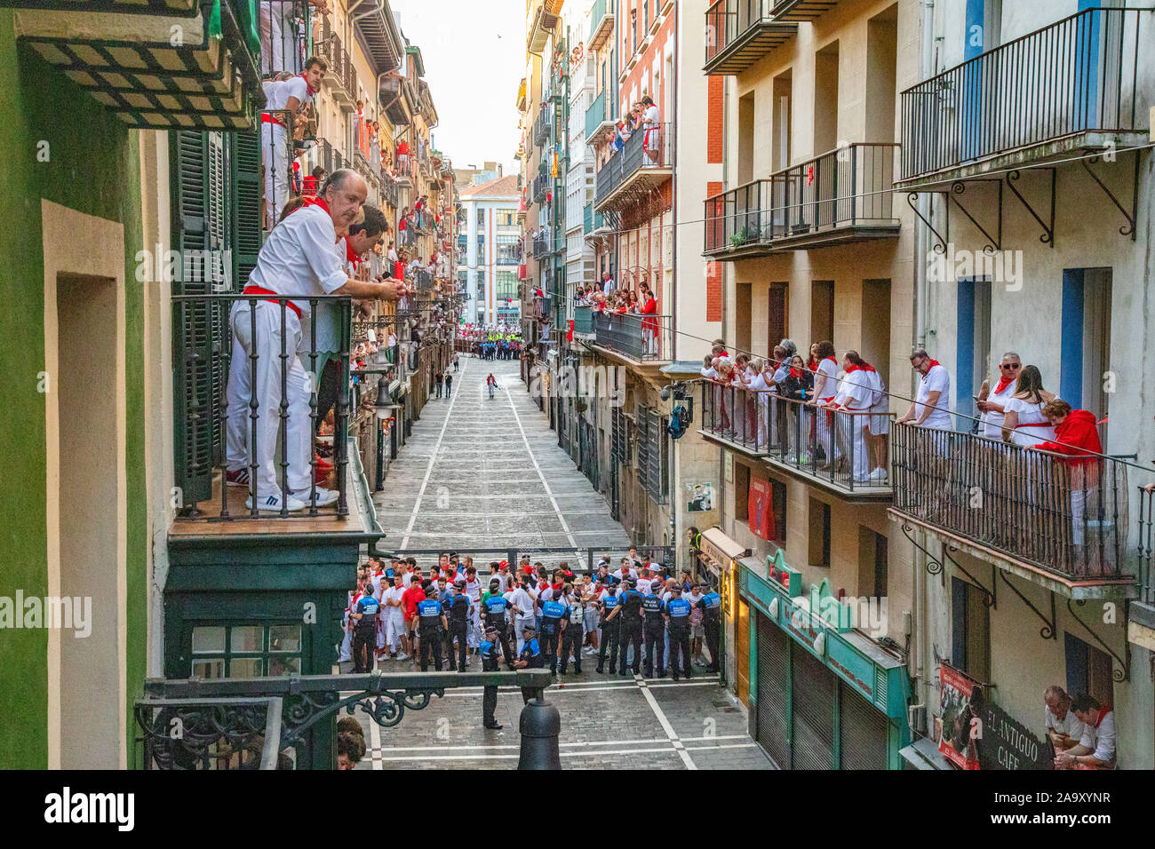 La polizia al San Fermin festival, Pamplona, Spagna Luglio 2019 Foto Stock