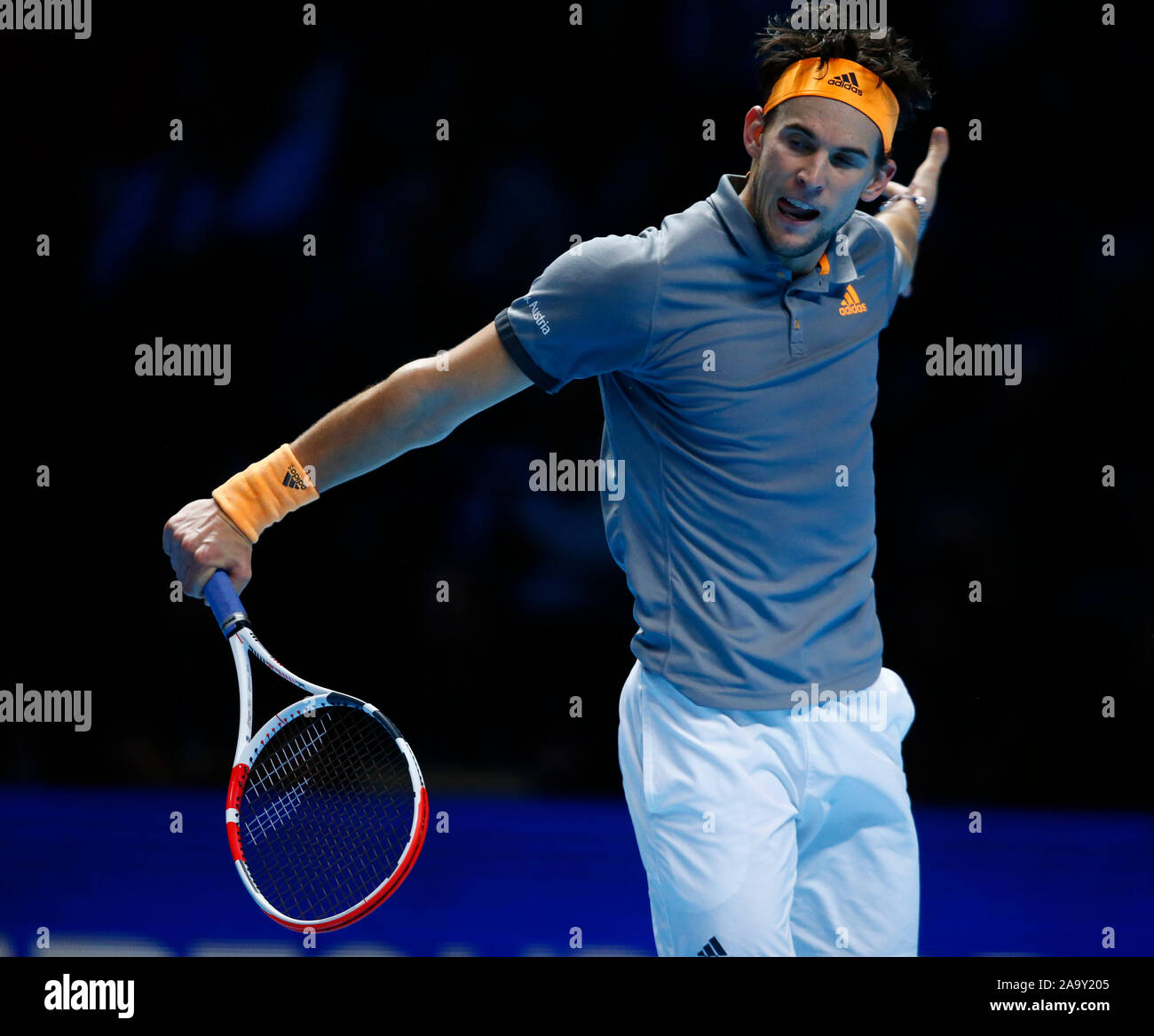 Londra, Regno Unito. Novembre 17 Dominic Thiem (AUT) durante in azione durante il campionato Singles match finale Dominic Thiem (AUT) contro Stefan Foto Stock