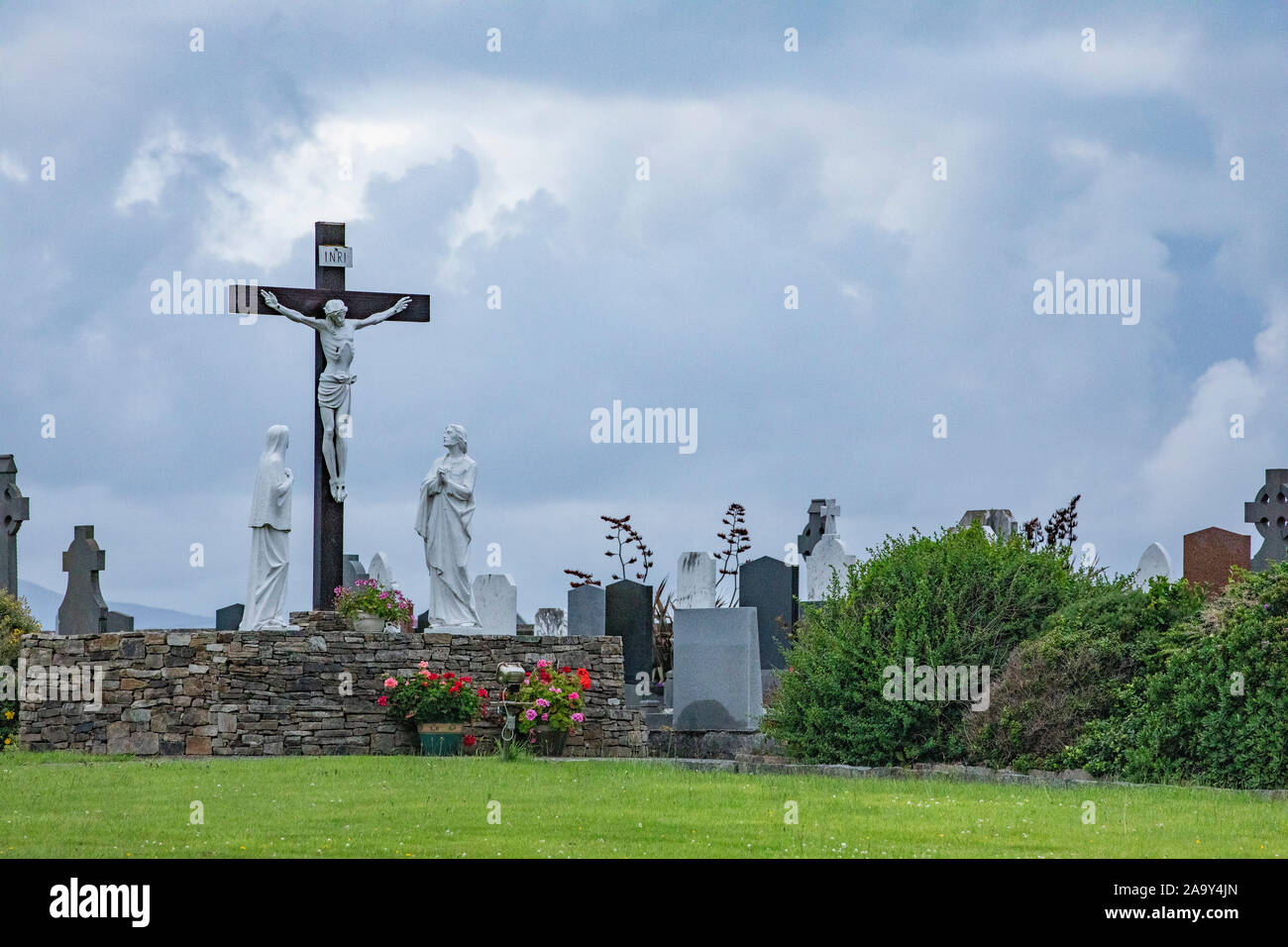 Cimitero di scena in Connemara regione della Repubblica di Irlanda Foto Stock