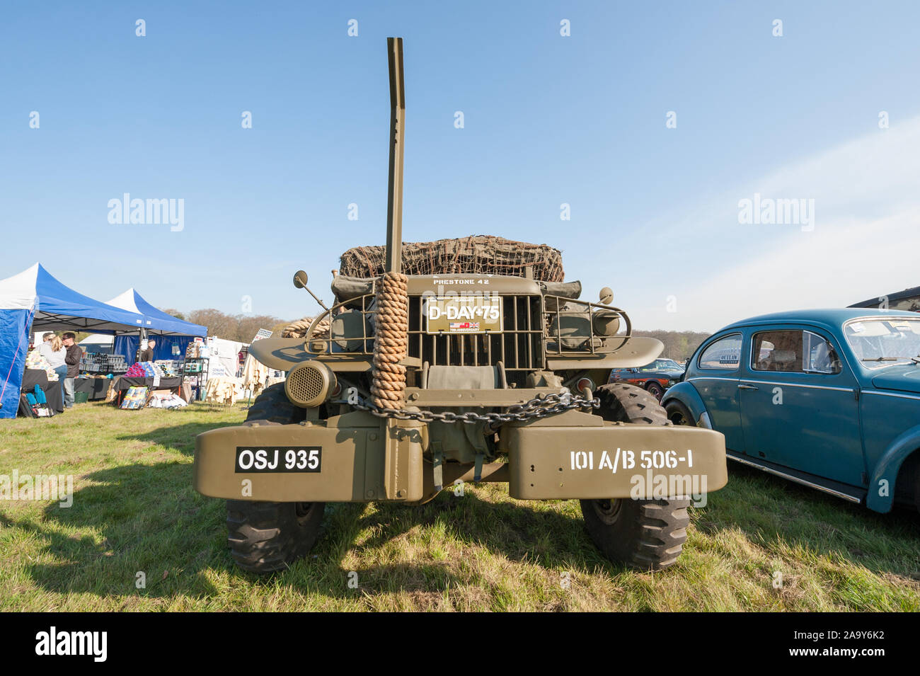 Vintage WW2 D-Day camion militare in occasione di una riunione di classici del veicolo in Rushmoor, Regno Unito - 19 Aprile 2019 Foto Stock