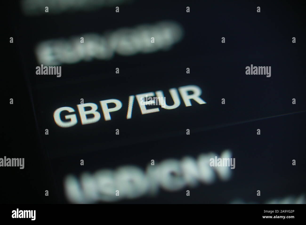 Convertitore di valuta - Gran Bretagna pound e Euro (GBP/EUR). Cambio valuta sullo schermo del computer. Foto Stock