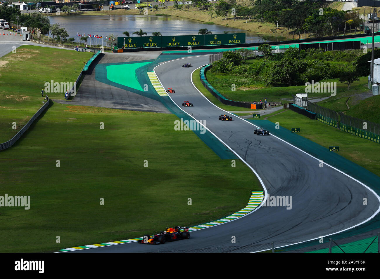 Sao Paulo, Brasile. 17 novembre 2019; Autodromo José Carlos Pace, Sao Paulo, Brasile; Formula Uno Brasile Grand Prix, il giorno della gara; Max Verstappen (NED) Red Bull Racing RB15 - Editoriale usare carte di credito: Azione Plus immagini di sport/Alamy Live News Foto Stock