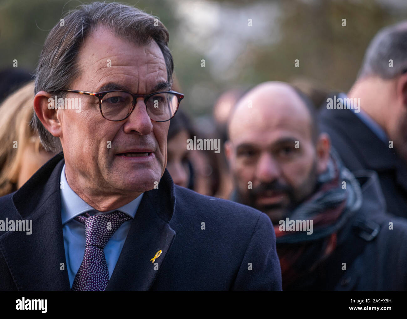 L ex presidente della Generalidad di Catalogna Artur Mas è visto durante il periodo di prova del Presidente Quim Torra.Il presidente della Generalitat di Catalogna Quim Torra ha testimoniato oggi dinanzi al Tribunale Superiore di Giustizia di Catalogna accusato di disobbedendo l'ordine di ritirare i simboli per l'indipendenza della Catalogna da edifici pubblici durante la 28una campagna elettorale. Foto Stock