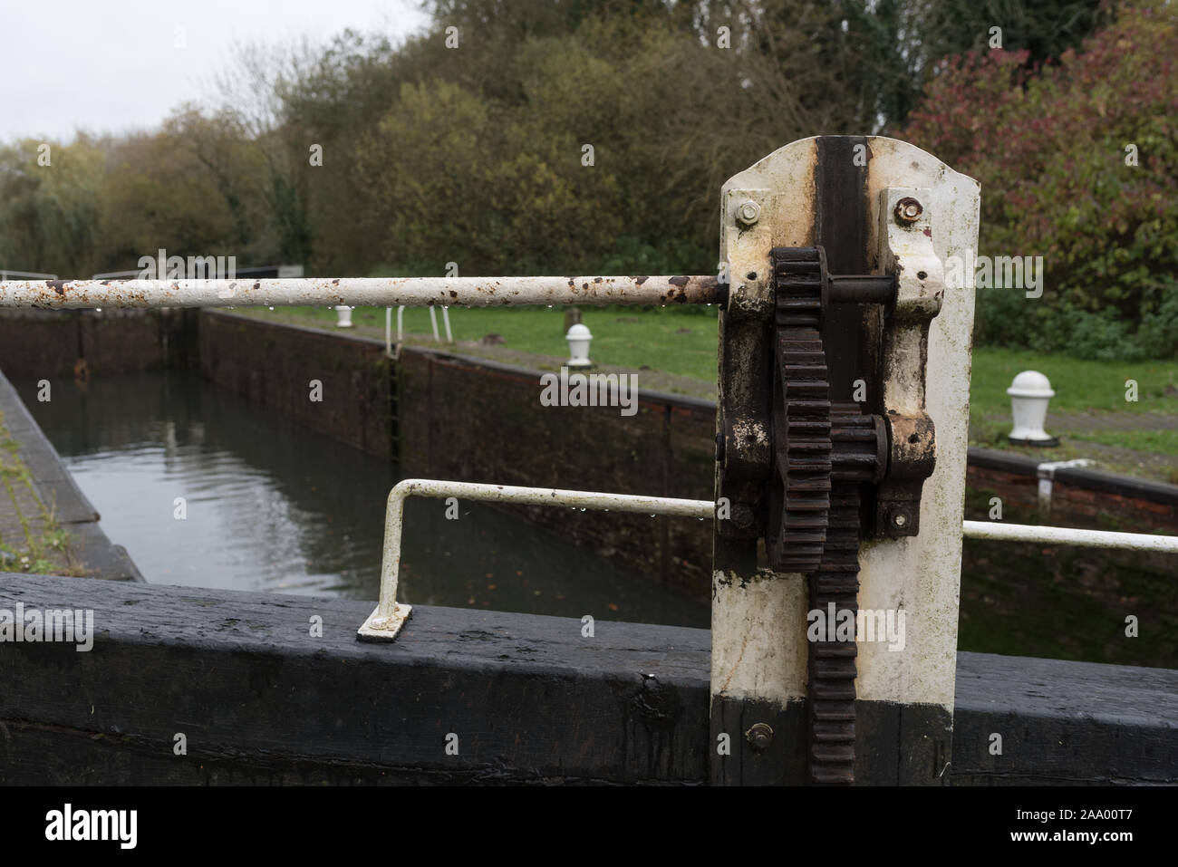 Ingranaggi per bloccare sul canal close up Foto Stock
