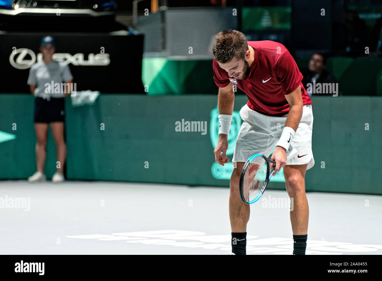 Caja Magica, Madrid, Spagna. 18 Novembre, 2019. Tennis: Coppa Davis finale Madrid 2019 - Borna Coric (HRV) vs Karen Khachanov (RUS). Borna Coric (HRV) nell'immagine. Caja Magica, Madrid, Spagna. Credito: EnriquePSans/Alamy Live News Foto Stock