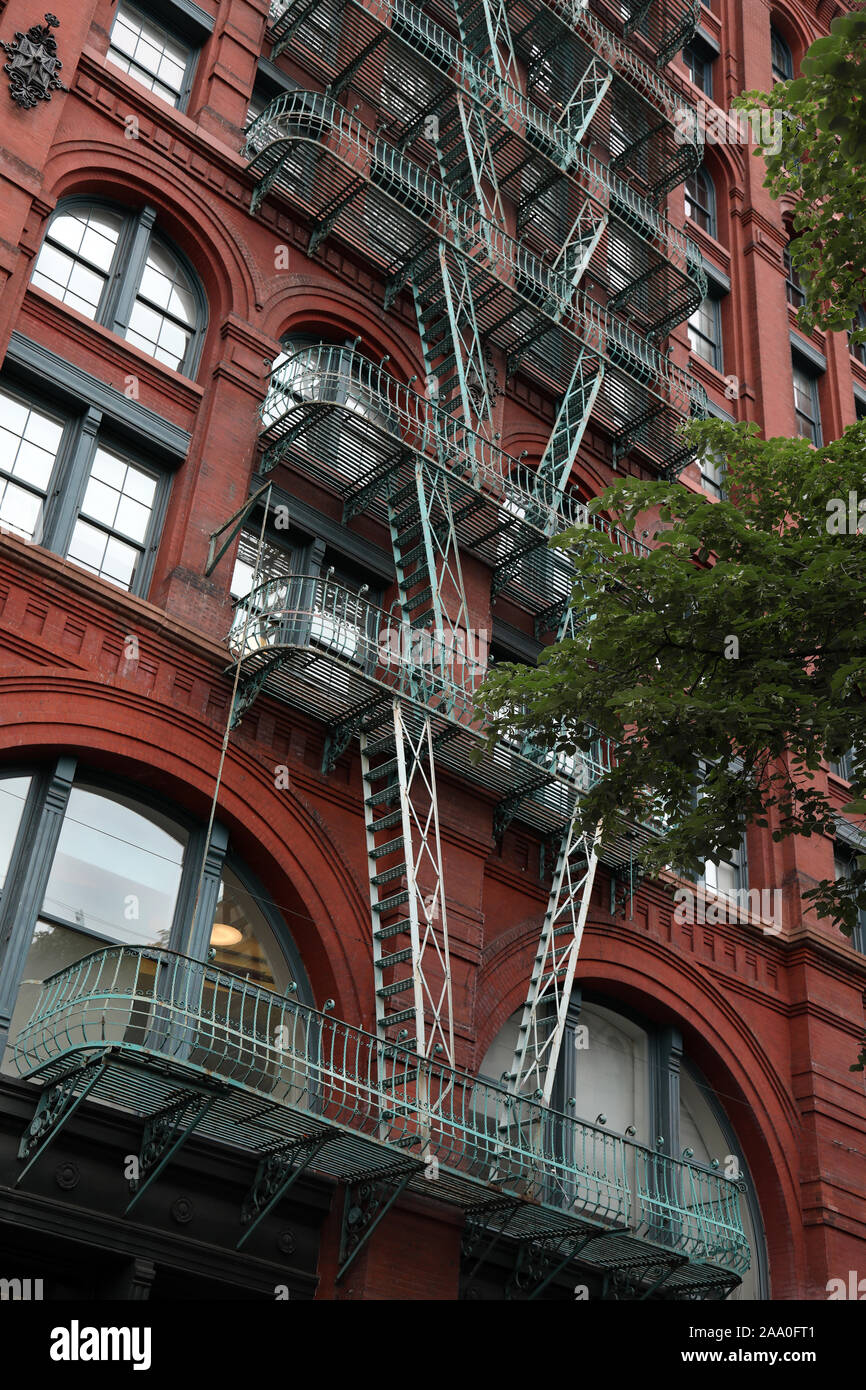 Via di Fuga in caso di incendi di Puck Building in Nolita, Manhattan, New York. Foto Stock