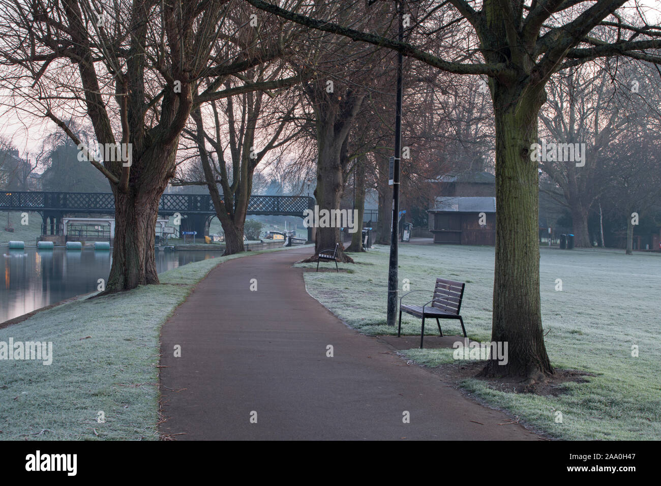 Percorso curvo, Jesus Green, Cambridge, Regno Unito Foto Stock
