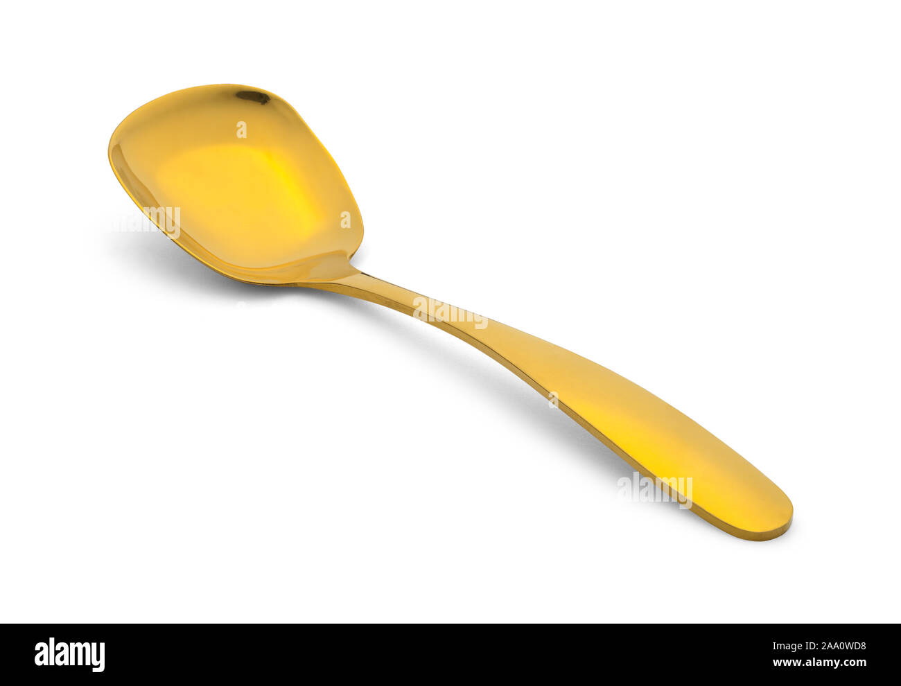 Nuovo Gold cucchiaio isolati su sfondo bianco. Foto Stock