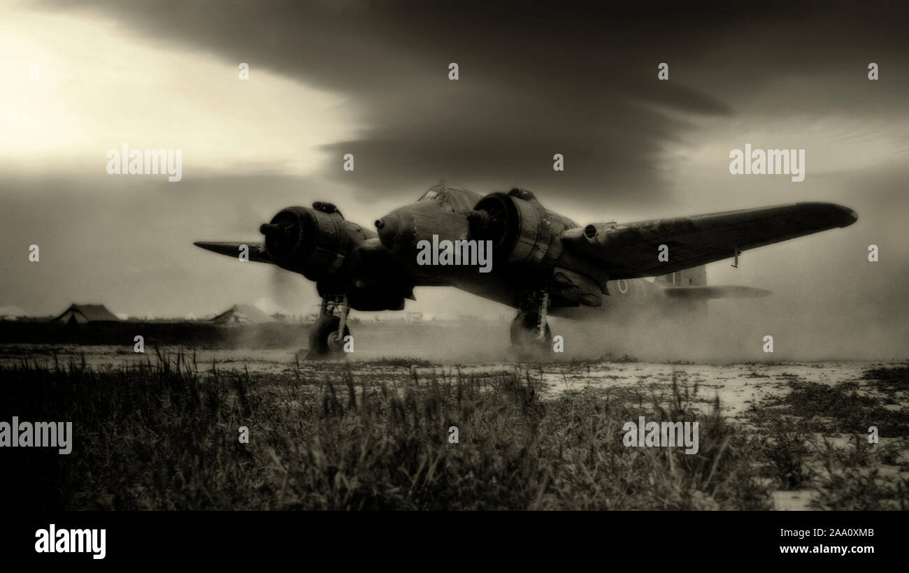 Un tipo di Bristol 156 Beaufighter (spesso chiamato il Beau) prendendo il largo. È stato un multi-ruolo velivolo sviluppato durante la Seconda Guerra Mondiale dall'aereo Bristol Azienda in Inghilterra. Esso è stato originariamente concepito come una pesante fighter variante del Bristol Beaufort aerosilurante che è entrato in servizio con la Royal Air Force (RAF) durante la Battaglia di Bretagna. I suoi molti ruoli inclusi aerosilurante, sciopero marittimo/attacco a terra degli aeromobili, RAF Coastal Command azionato il maggior numero di Beaufighters tra tutti gli altri comandi in un unico punto. Foto Stock