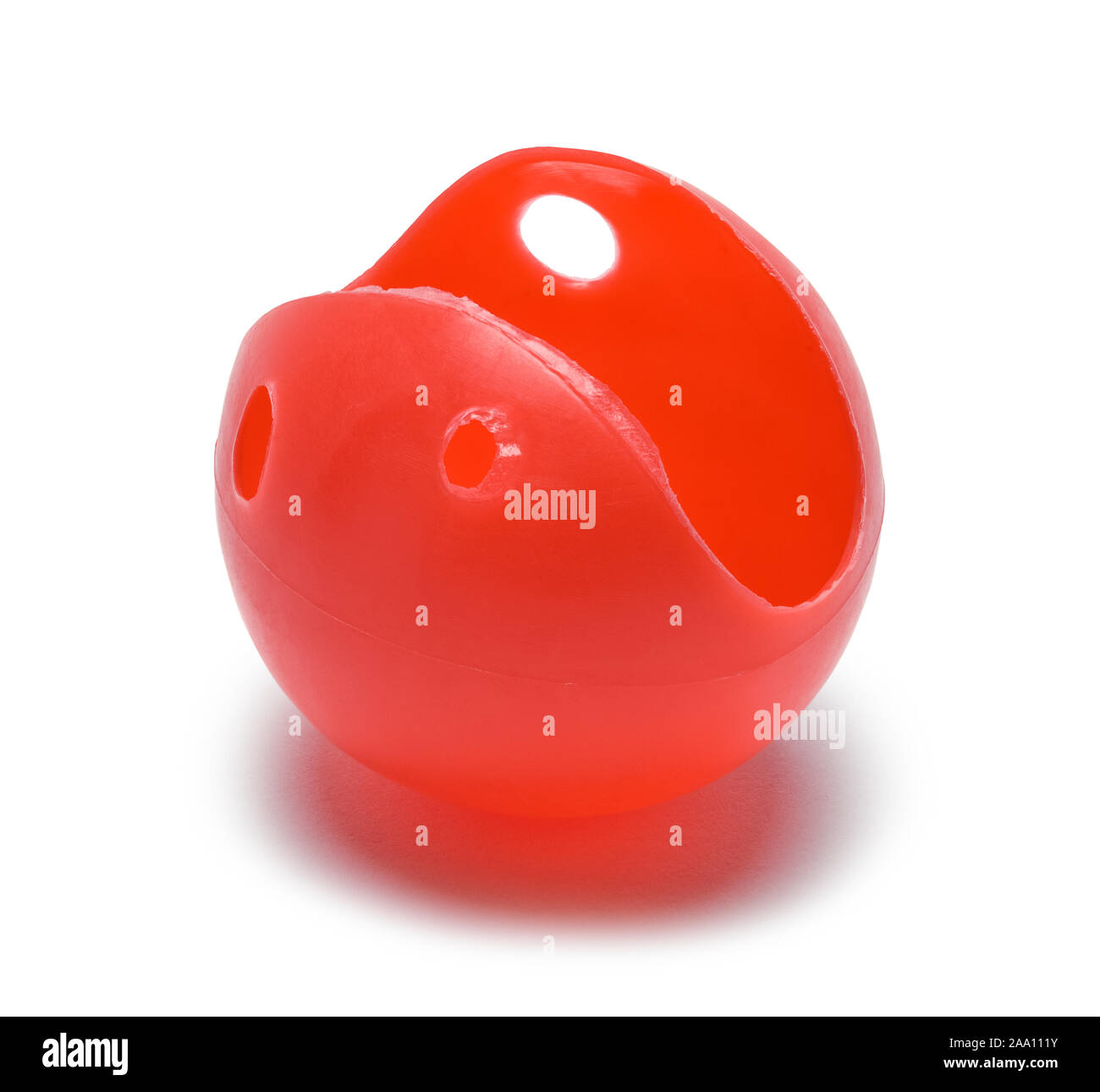 In plastica rosso clown naso isolati su sfondo bianco. Foto Stock