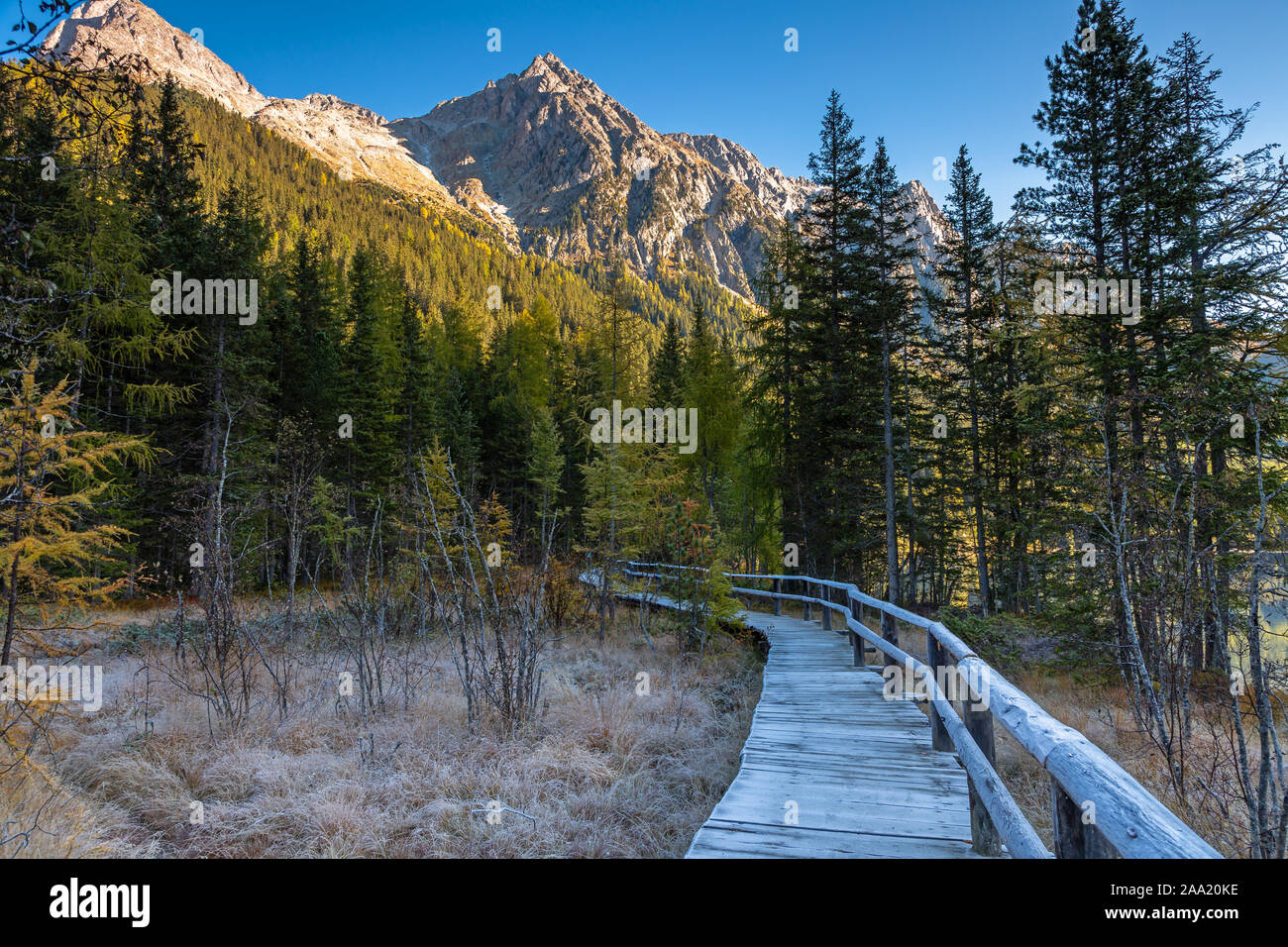 La luce del mattino al Lago di Anterselva, il Lago di Anterselva, Alto Adige, in autunno Foto Stock