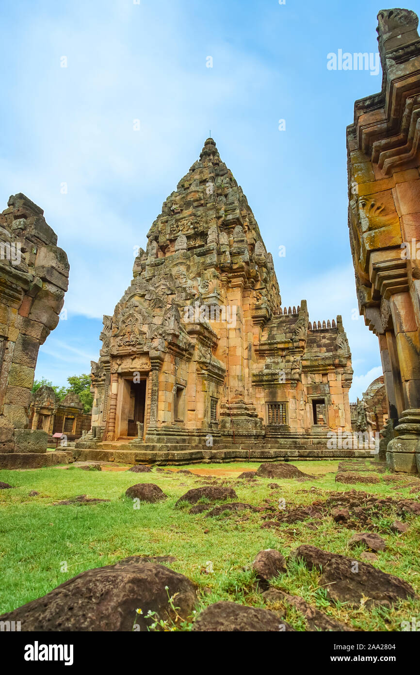 Il tempio Khmer Prasat Hin di Phnom Rung (Phnom Rung castello in pietra) in Chaloem Phrakiat distretto, Buriram Provincia, Thailandia. Foto Stock