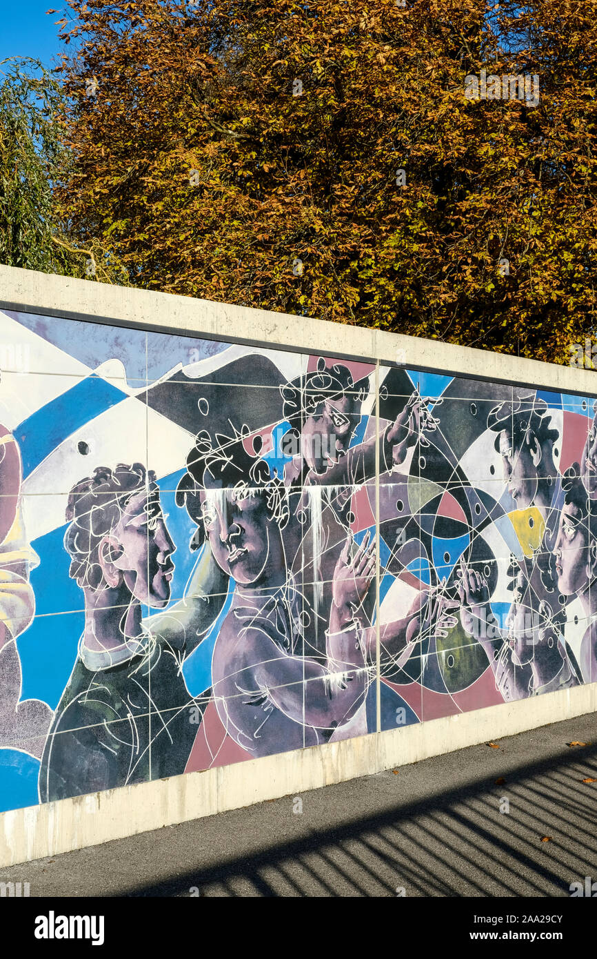 Il lato destro di Hans Erni di affresco sulla parete perimetrale del Palazzo delle Nazioni Unite a Ginevra, Svizzera Foto Stock