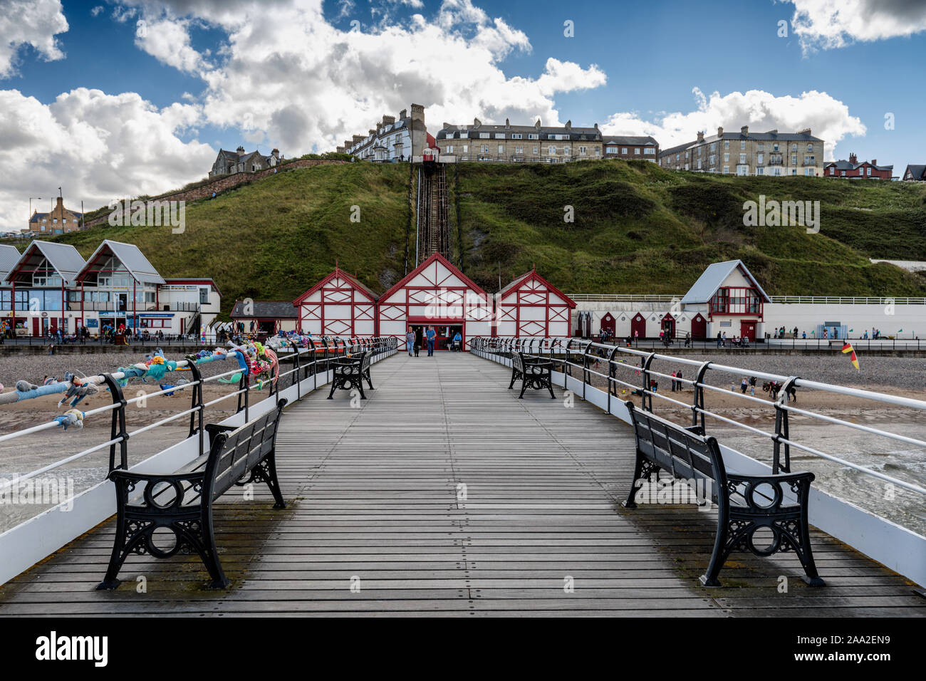 Saltburn Pier, situato in Cambs, costruito nel 1869, il solo piacere rimanenti pier il Yorkshire e la costa nord-est dell'Inghilterra Foto Stock