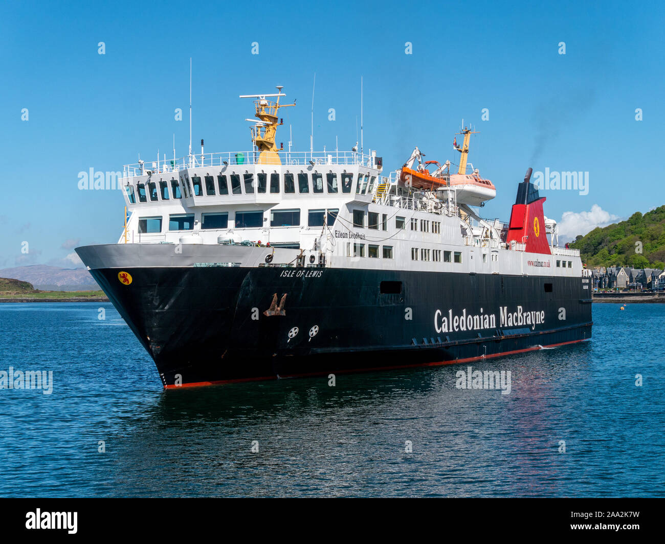 Traghetto Caledonian MacBrayne MV Isola di Lewis roll-on roll-off traghetto al terminal dei traghetti Oban, Argyll and Bute, Scozia, Regno Unito Foto Stock