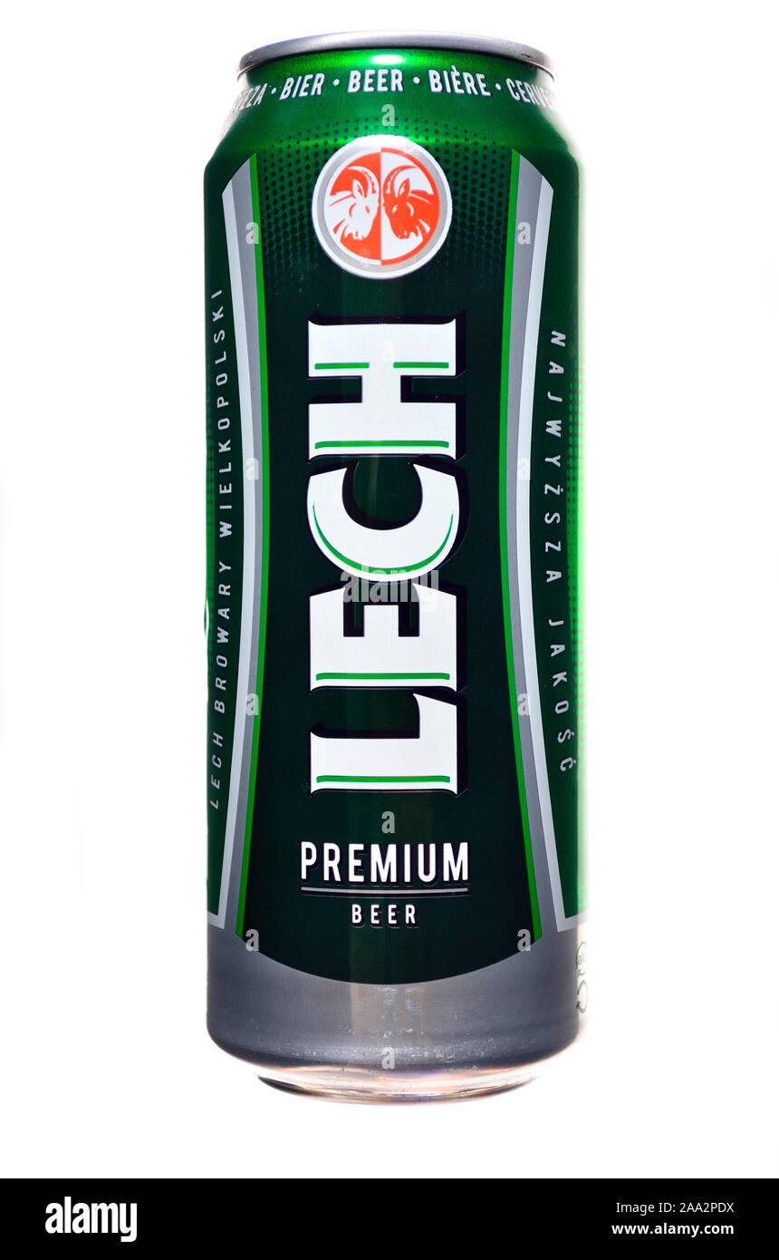 Lucidare la birra può - Lech birra premium Foto Stock