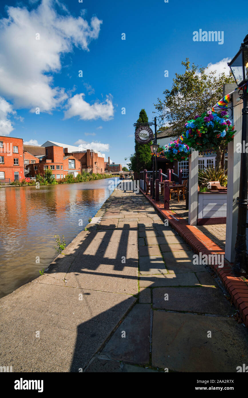 Vicino al centro citta' di Chester, Shropshire Union Canal, Chester, Cheshire, Inghilterra, Regno Unito Foto Stock