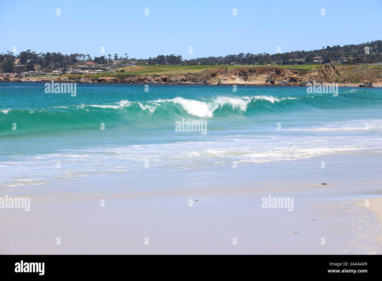Il Surf in Spiaggia Carmel Foto Stock