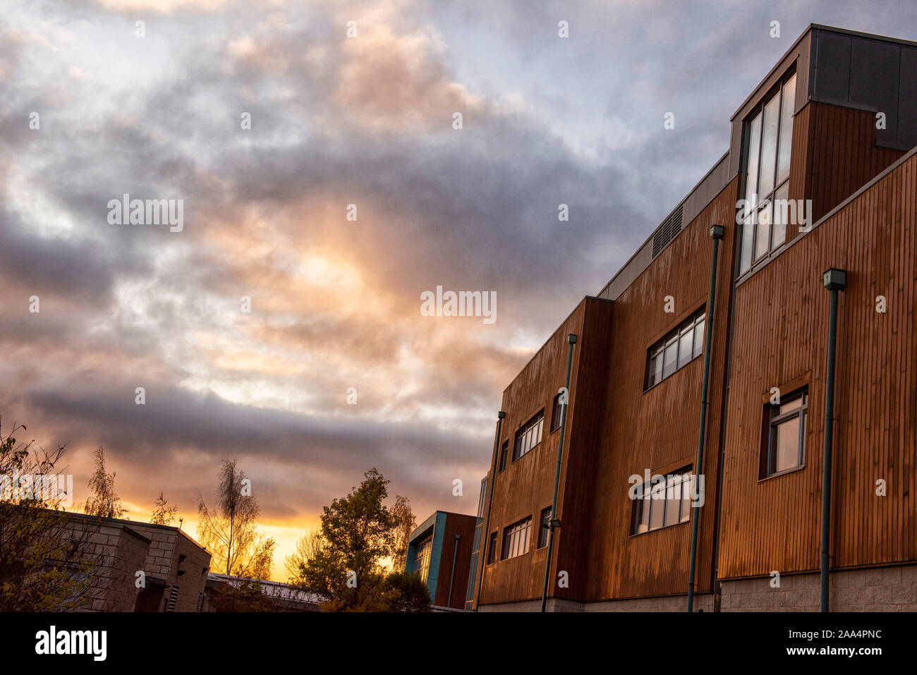 Sunrise presso l'edificio clinico sul Sutton Bonington Campus dell'Università di Nottingham, Loughborough LEICESTERSHIRE REGNO UNITO Inghilterra Foto Stock