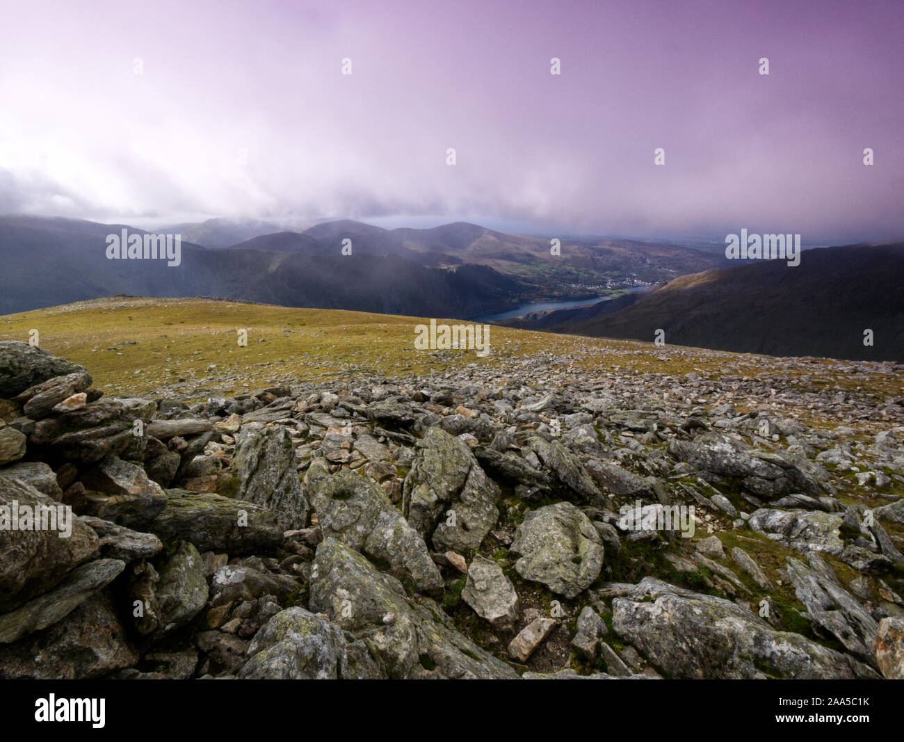 Welsh hills nel parco nazionale di Snowdonia da y garn vicino a lynn idwal Foto Stock