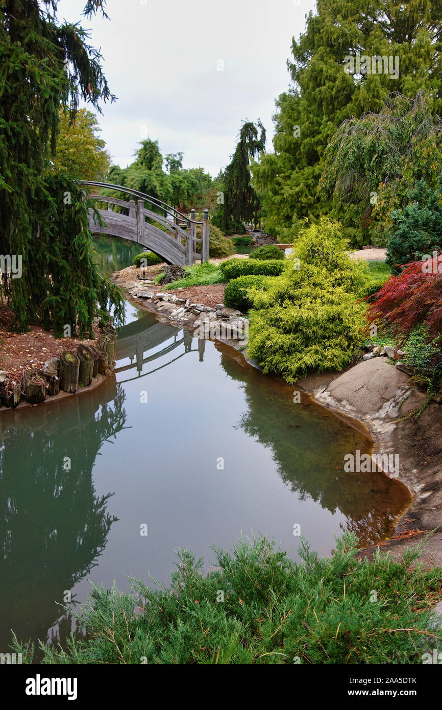 Mizumoto passeggiata giapponese giardino in Springfield, MO Foto Stock