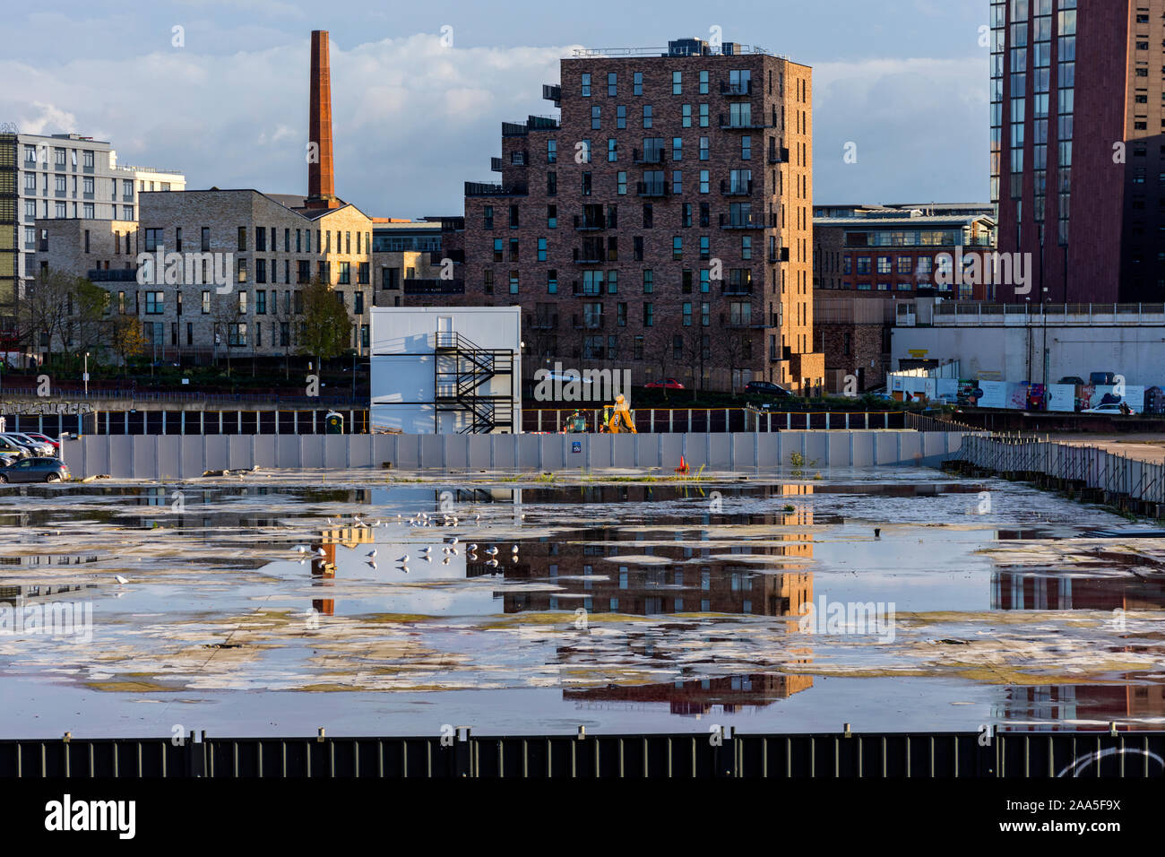 Il quartiere di Islington Wharf Mews e Islington Wharf blocca edifici di appartamenti, oltre l'ex Central Park sito di vendita al dettaglio, Ancoats, Manchester, Inghilterra, Regno Unito Foto Stock