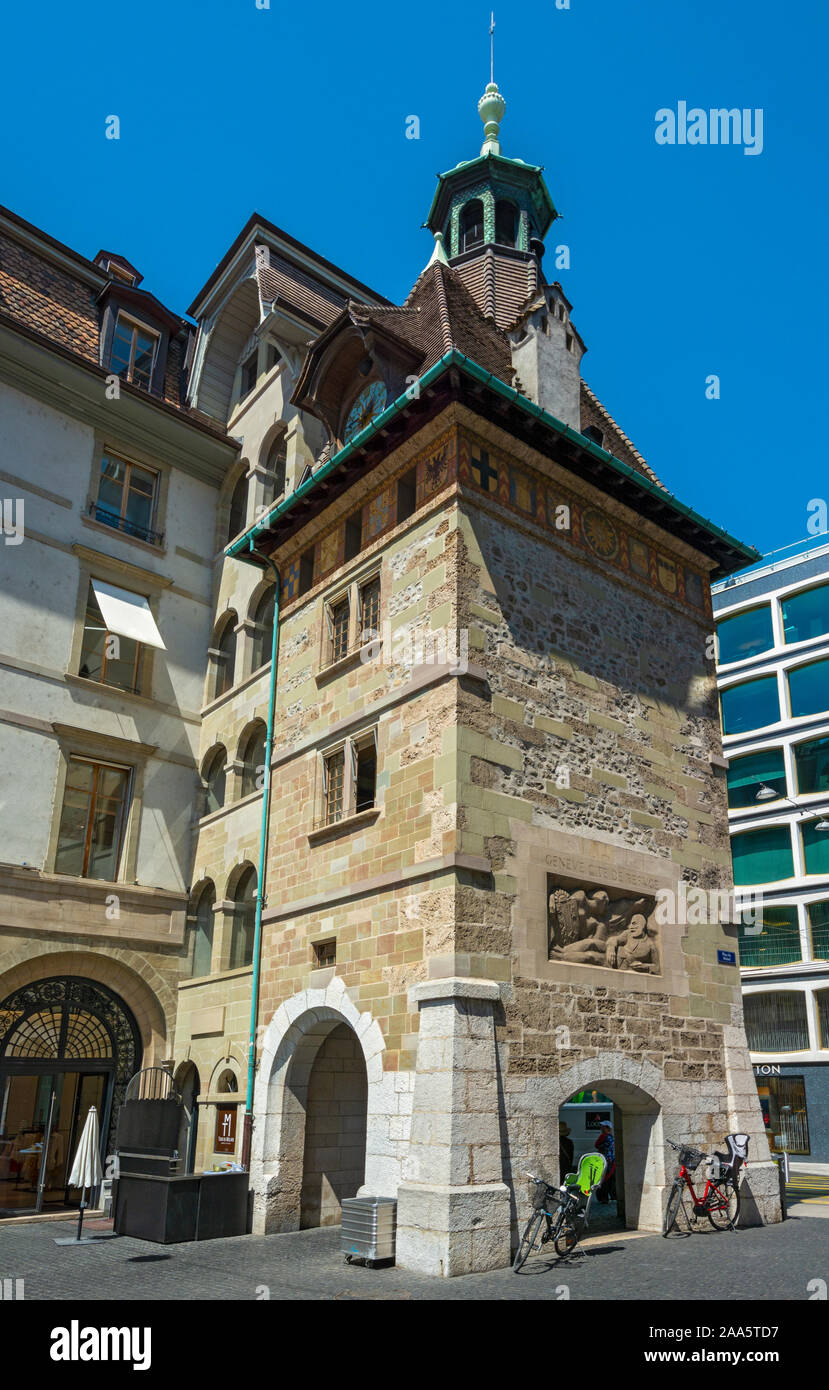 La Svizzera di Ginevra, Place du Molard, Molard torre costruito 1591 Foto Stock