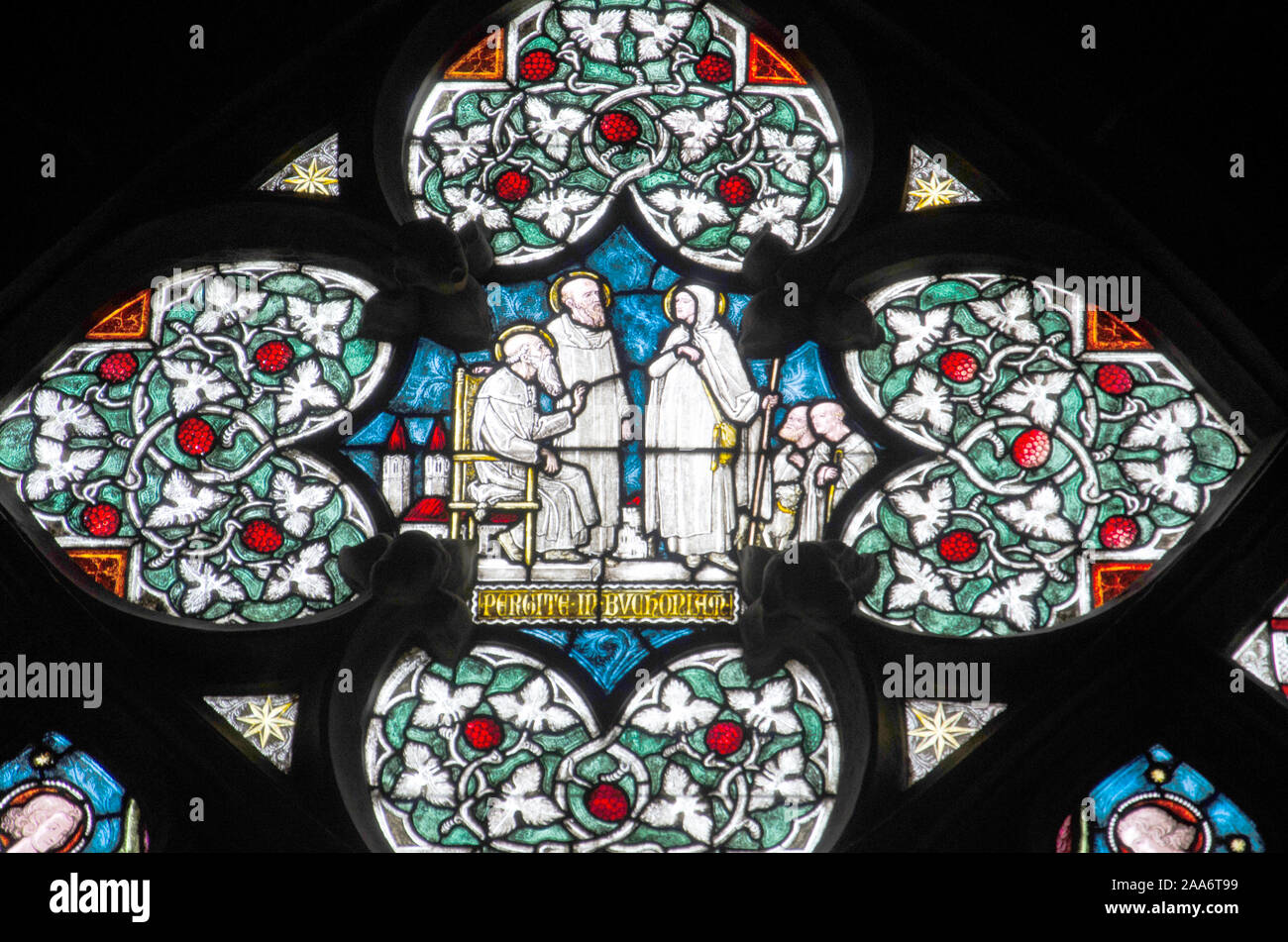 Macchia di finestra di vetro, la cattedrale di San Pietro, Fritzler, Germania, Europa Foto Stock