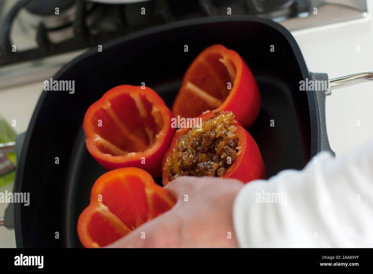 Zubereitung gefüllte paprica Foto Stock