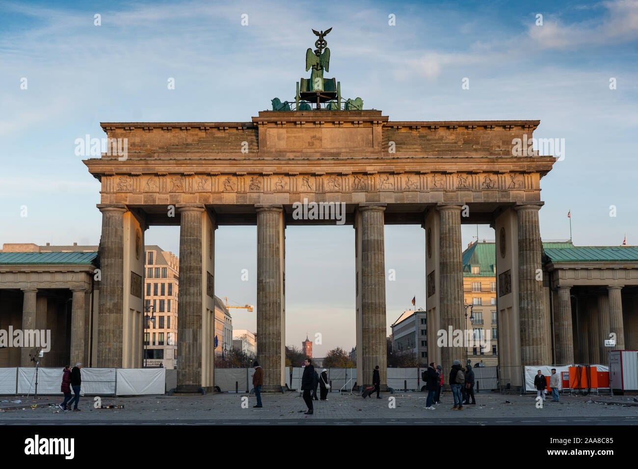 La Porta di Brandeburgo a Berlino. Da una serie di foto di viaggio in Germania. Foto Data: giovedì 14 novembre, 2019. Foto: Roger Garfield/Alamy Foto Stock