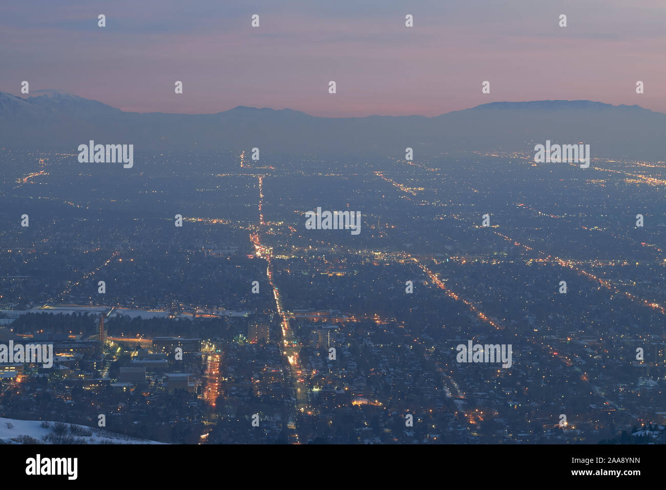 Lo smog su Salt Lake City, Utah, Stati Uniti d'America Foto Stock