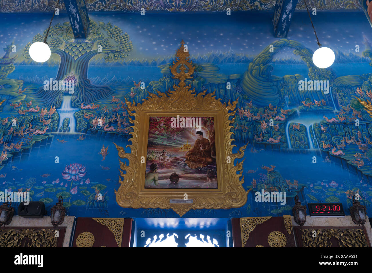 Wat Rong Suea dieci, il famoso tempio azzurro in Chiang Rai Foto Stock