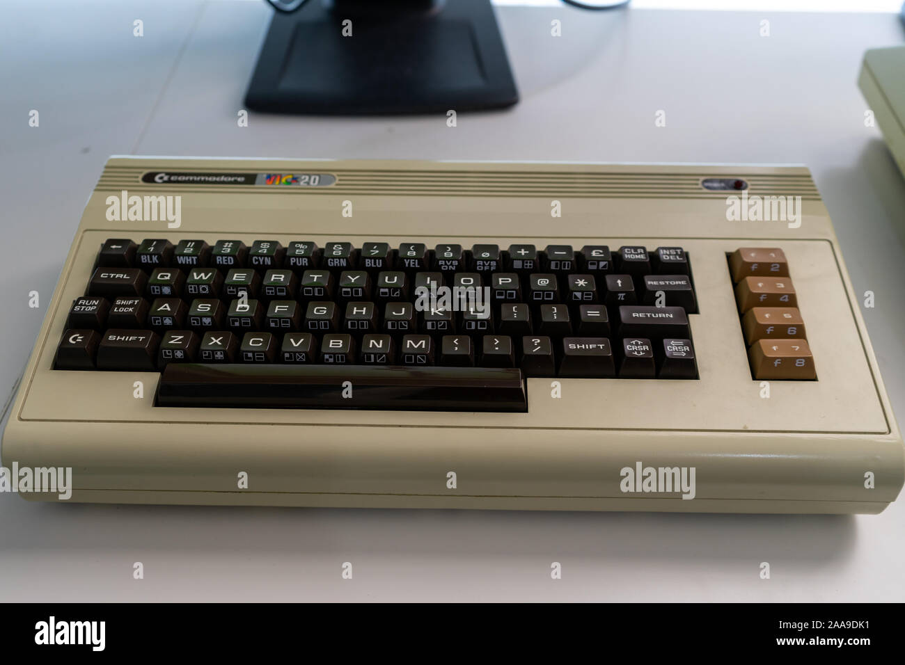 Un Commodore 64 computer vintage prodotte negli anni ottanta un molto popolare retrò home computer o PC Foto Stock