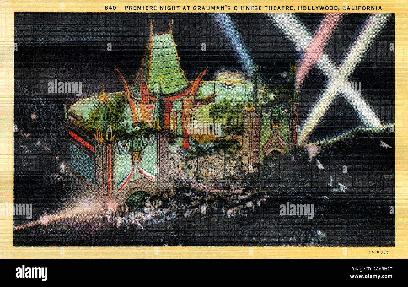 Vintage U.S. Postcard di Grauman's Chinese Theater (ora la leva TCL Chinese Theatre) su Hollywood Boulevard, Hollywood, California su una premiere di notte. Foto Stock
