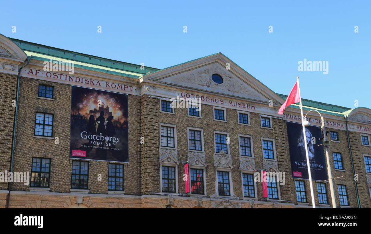 Facciata del museo di Goteborg (Göteborgs Stadsmuseum) in svedese East India Company building a Gothenburg, Svezia. Il rapporto di immagine 16:9. Foto Stock