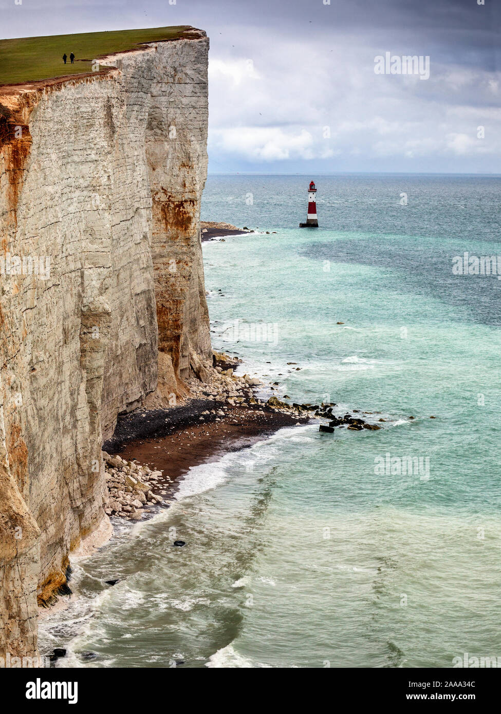 Beachy Head Light House e Chalk Cliffs, Sussex, England, Regno Unito Foto Stock