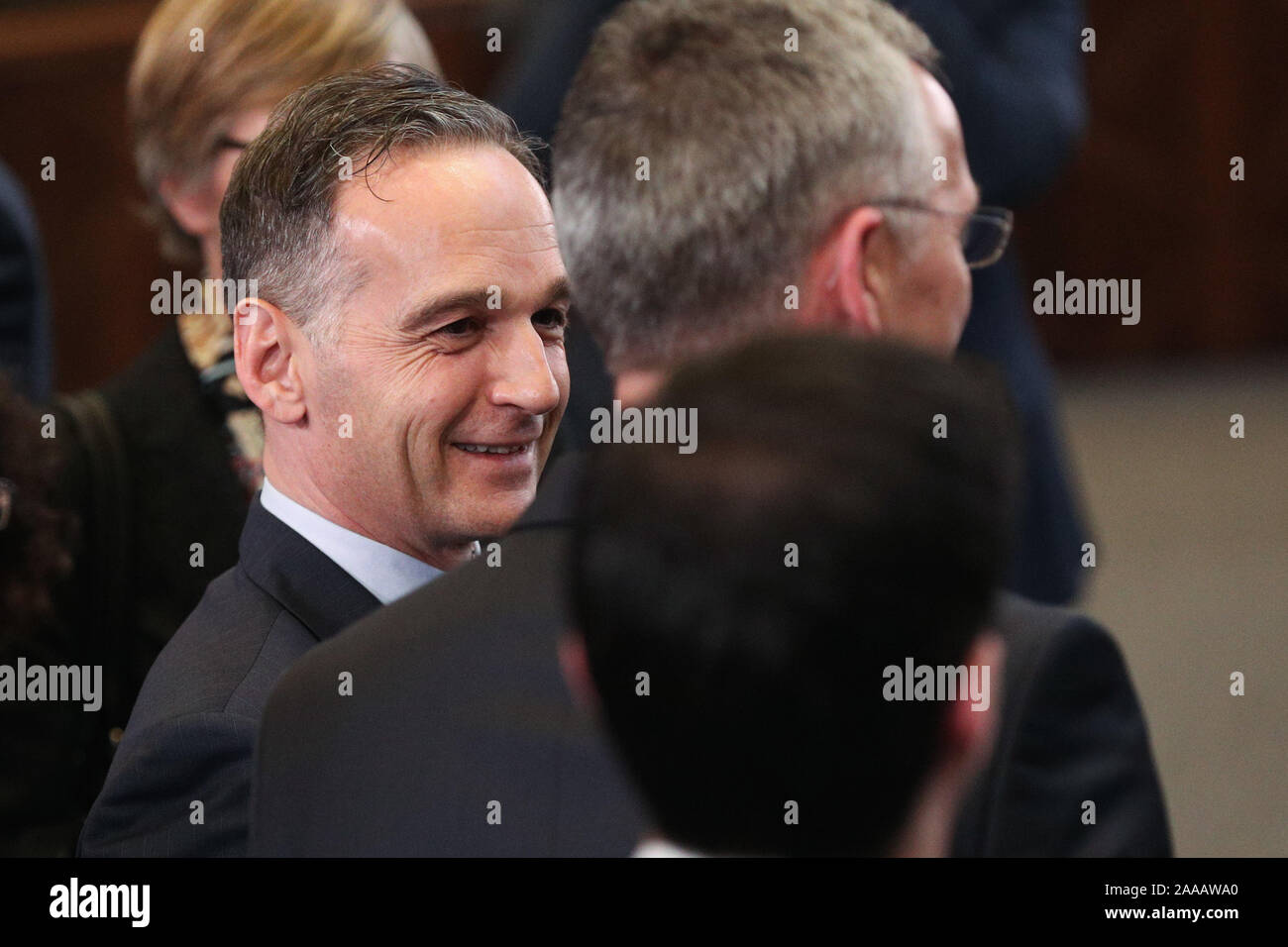 Bruxelles, Belgio. Xx Nov, 2019. Il Ministro degli esteri tedesco Heiko Maas partecipa alla riunione del Consiglio atlantico a livello di ministri degli affari esteri presso la sede della NATO a Bruxelles, in Belgio, su nov. 20, 2019. I ministri degli esteri dell'Organizzazione del Trattato del Nord Atlantico (NATO) hanno convenuto di includere lo spazio come il suo nuovo dominio funzionale al fianco di aria, terra, mare e cyber, il Segretario generale della NATO Jens Stoltenberg ha detto Mercoledì. Credito: Zheng Huansong/Xinhua/Alamy Live News Foto Stock