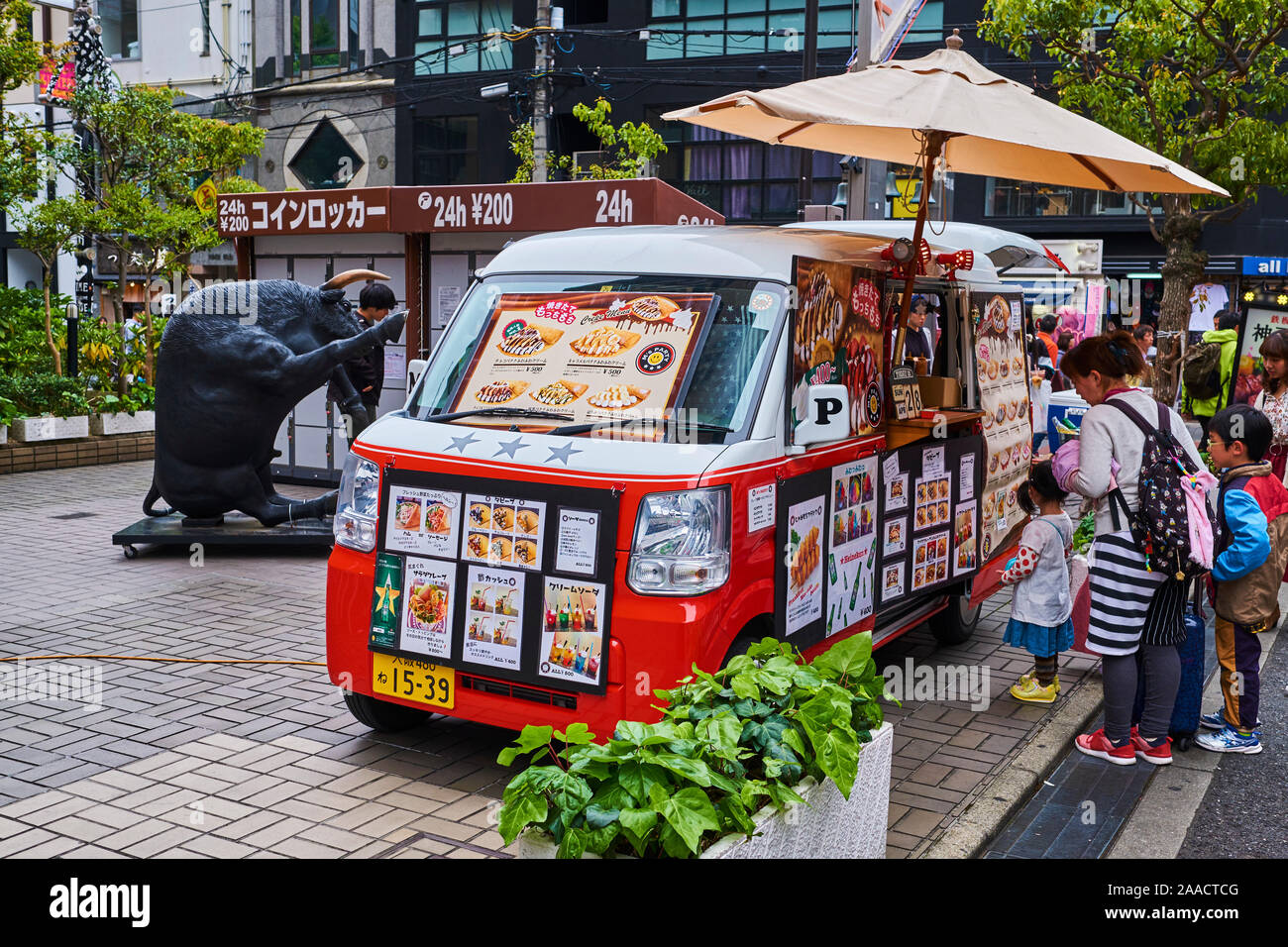 Japon, Honshu, Kansai di Osaka, Minami, quartiere Dotonbori, cibo carrello Foto Stock