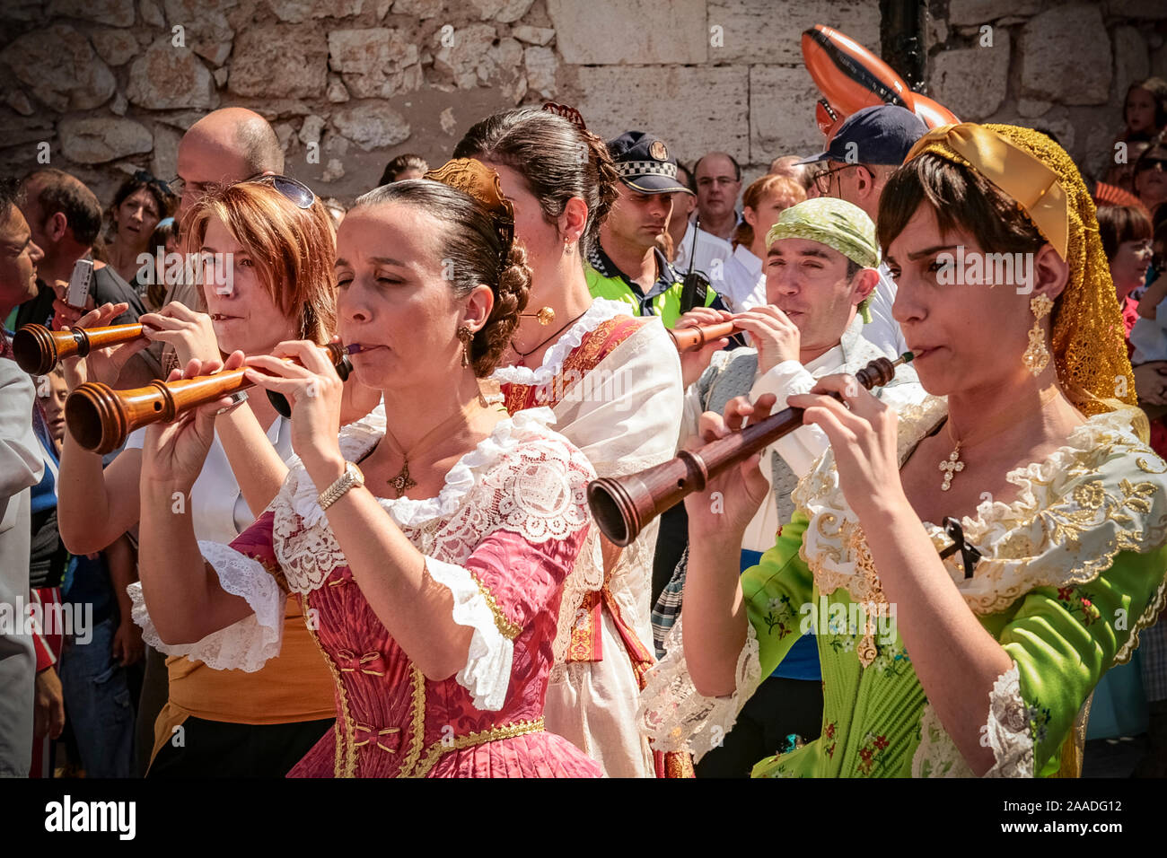 Spagna Algemesì (Valencia): Festa del Mare de Deu de la Salut: Gruppo del musicista femmina Foto Stock