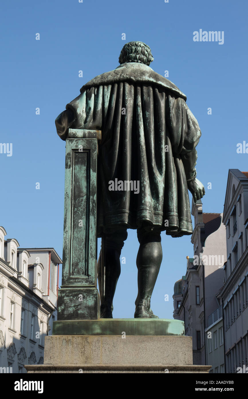 Statua di Hans Jakob Fugger (altrimenti Johann Jakob Fugger), Augsburg, Baviera, Germania Foto Stock