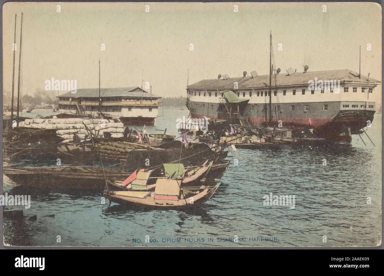 Cartolina illustrata di un paio di sampan barche e oppio le carcasse nel porto di Shanghai, Shanghai, Cina, pubblicato dalla Akasawa Arte Co, 1905. Dalla Biblioteca Pubblica di New York. () Foto Stock