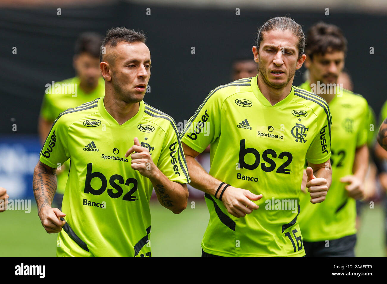 Lima, Perù. Xxi Nov, 2019.Il FLAMENGO/River Plate formazione, Lima, Peru - novembre 21: Rafinha e Filipe Luis durante il corso di formazione in La Videna in preparazione per la partita di calcio dovuto svolgersi il Nov 23 tra il Flamengo di Brasile e River Plate in Argentina per il 2019 CONMEBOL Copa Libertadores finale allo Stadio Monumentale 'U' a Lima in Perù (foto di Ricardo Moreira/Sport Stampa foto) Credito: SPP Sport Stampa foto. Credito: SPP Sport Stampa foto. /Alamy Live News Foto Stock