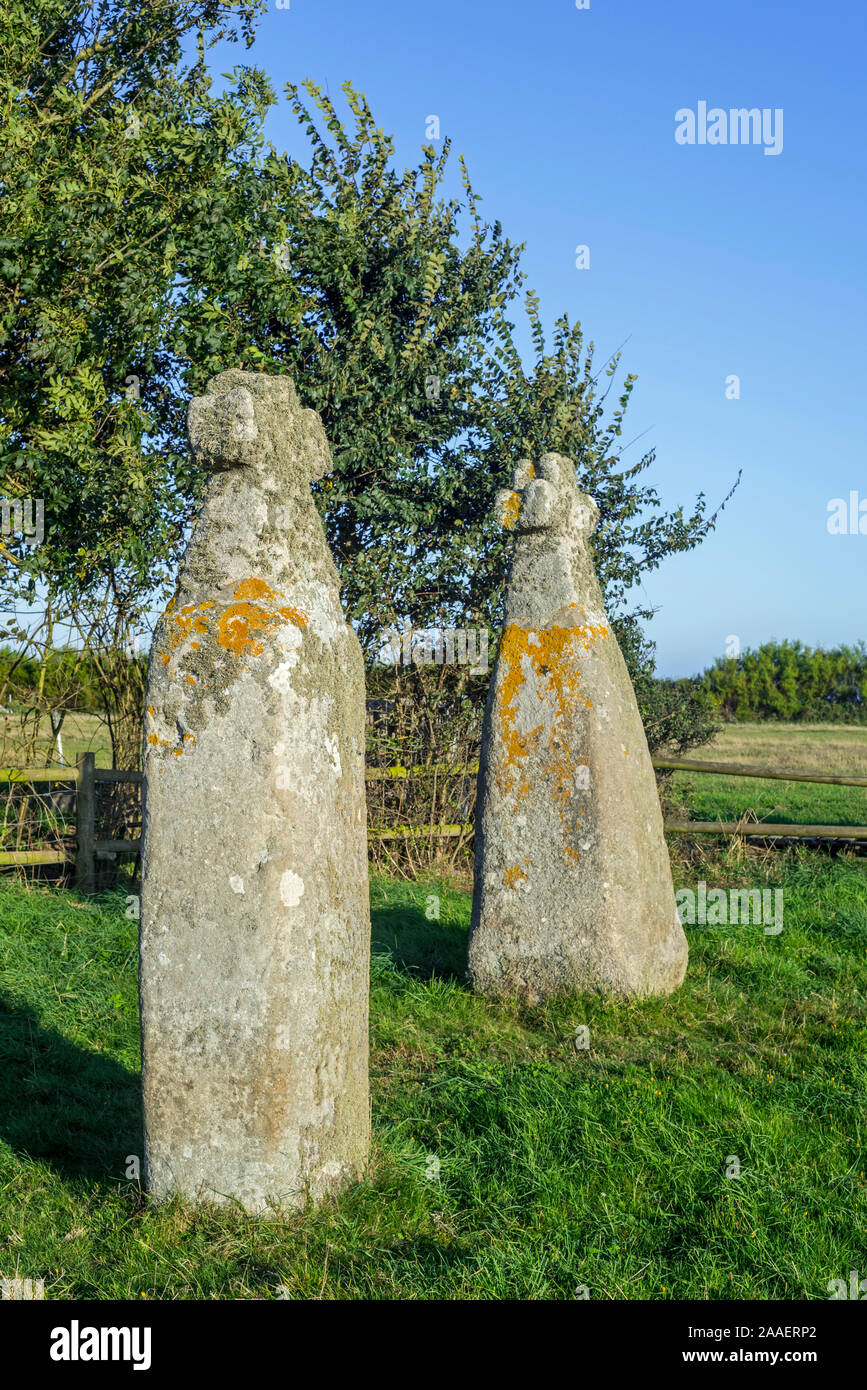 Gibet des Moines / monaci patibolo, Età del Ferro stele con il gallico attraversa A la Pointe Saint Mathieu, Plougonvelin, Finistère Bretagna, Francia Foto Stock